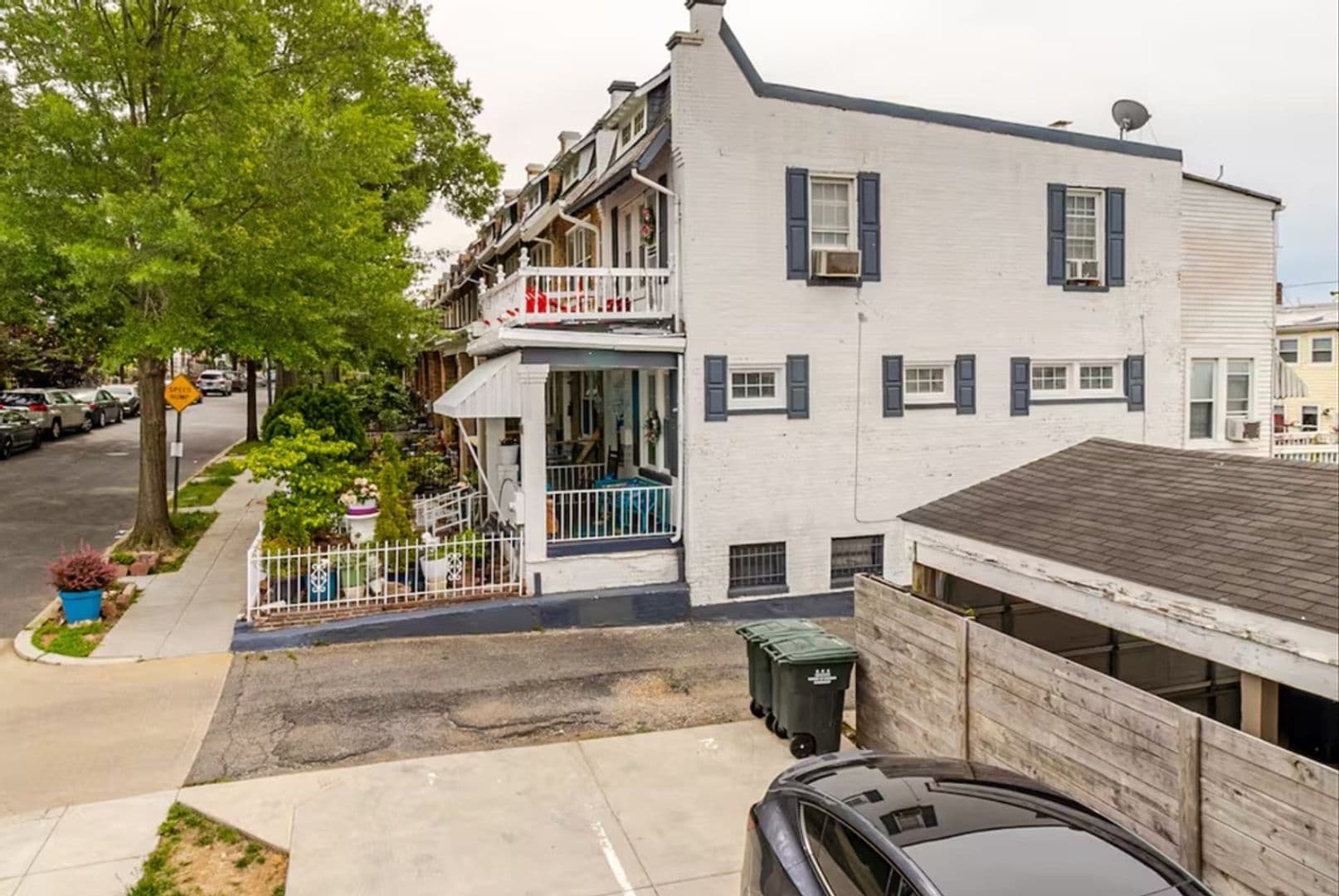 Washington House: 1417 Montello Ave Ne