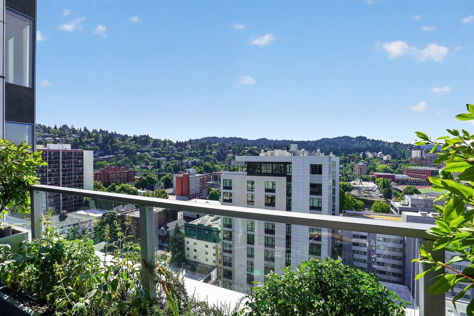 Portland Condo: 1221 Sw 10th Ave
