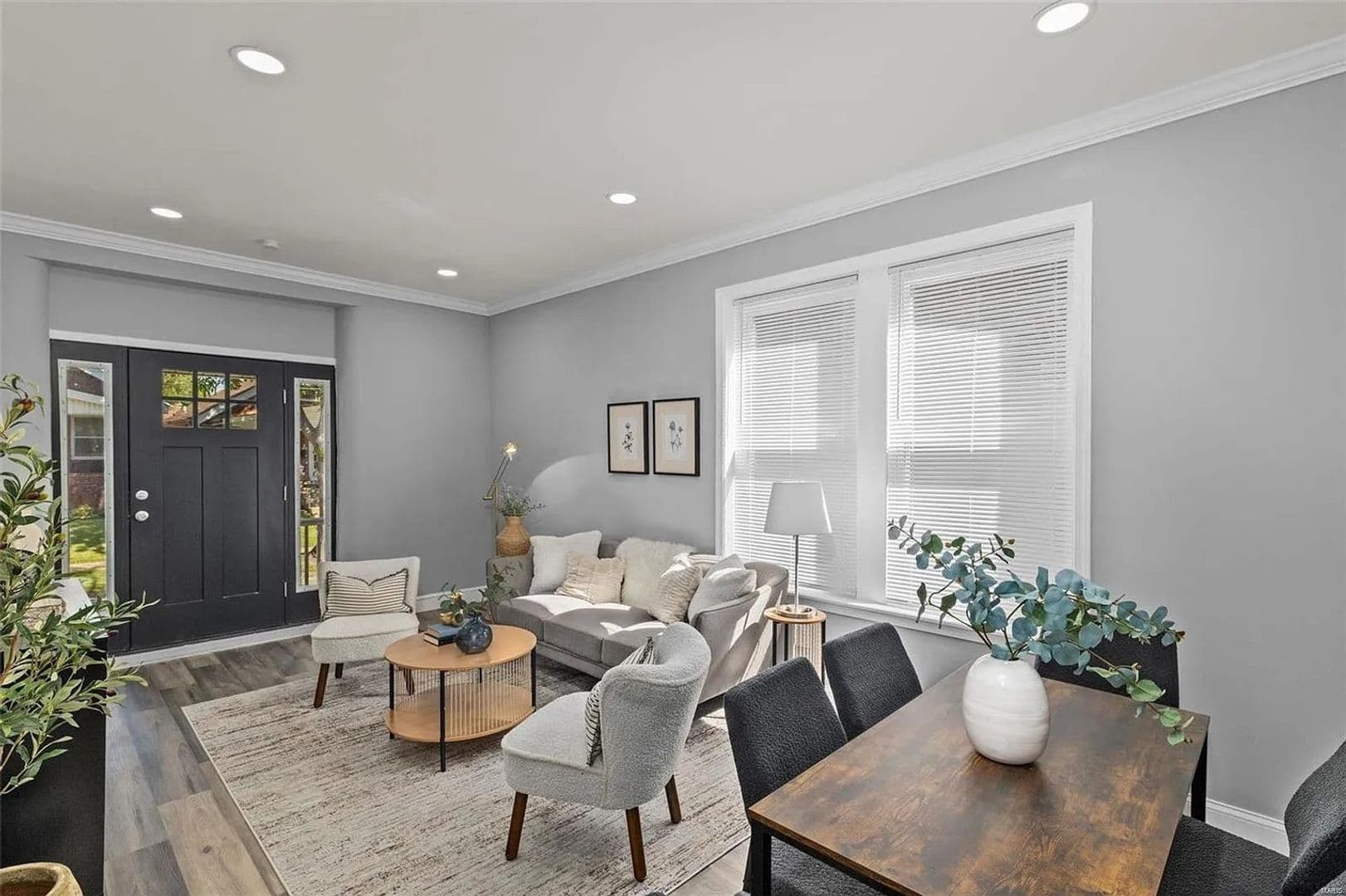 Saint Louis House: 4406 Ellenwood Ave