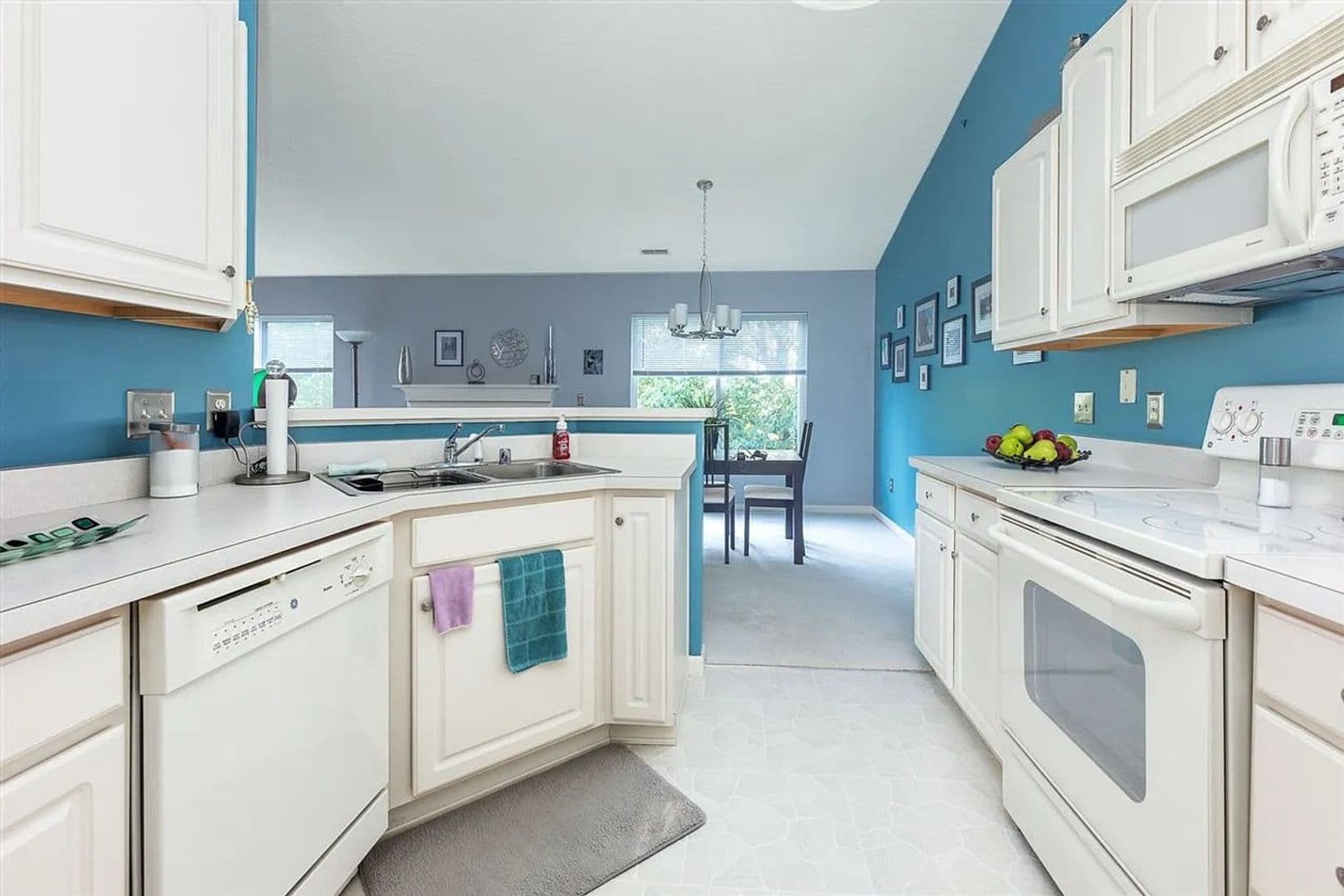 Florence Condo: 1800 Ashley Ct