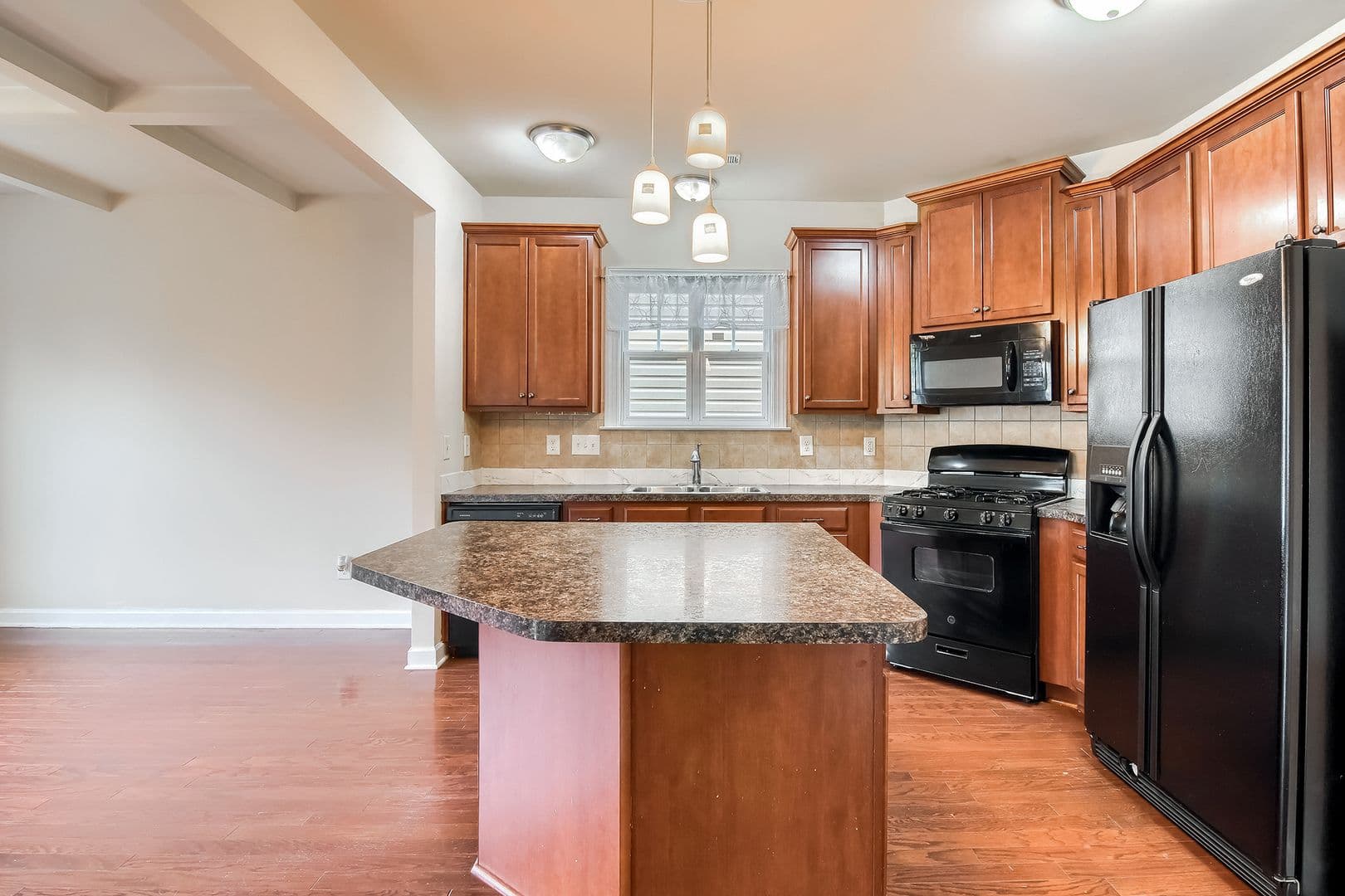 Morrisville House: 202 Roundhouse Lane