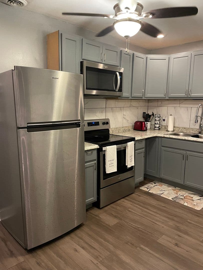 Wilmington Townhome: 1103 W 7th St