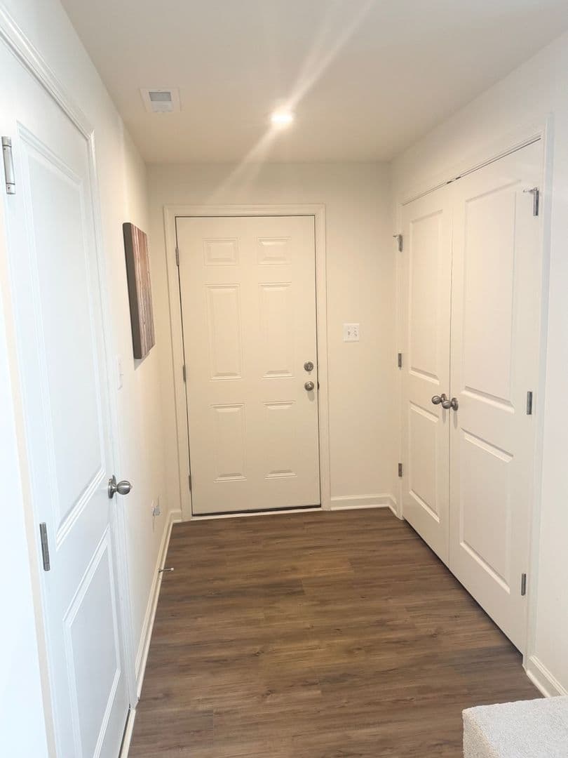 Falling Waters Townhome: 229 Clifton Mnr