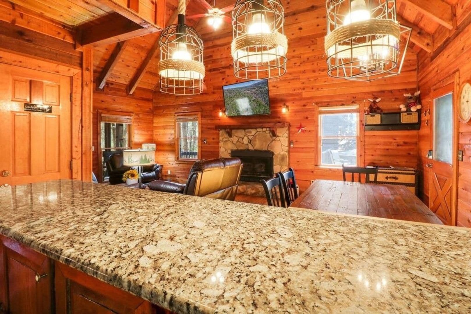 Blue Ridge House: 439 Conley Branch Rd
