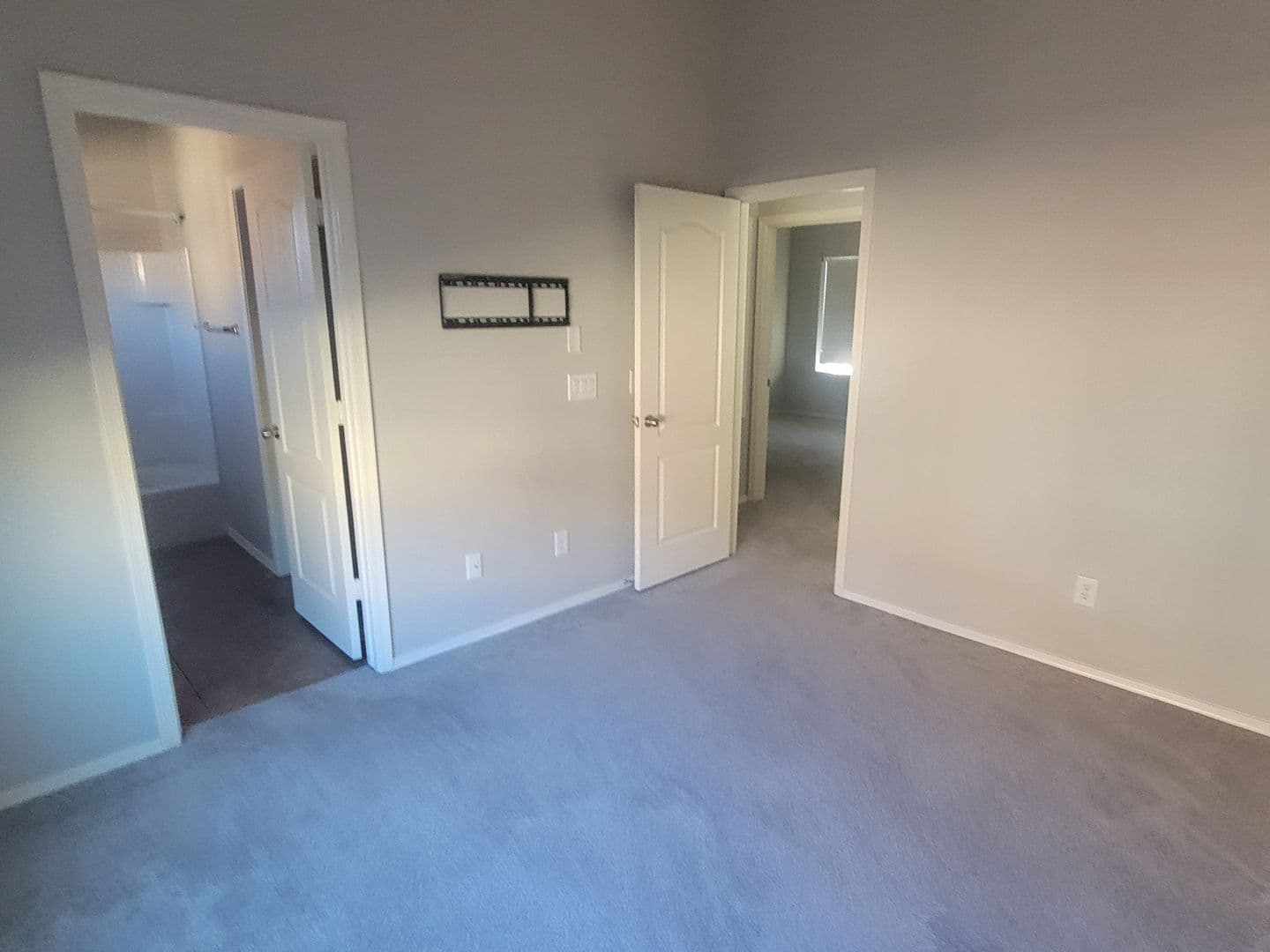 Chandler House: 900 S. 94th st #1134