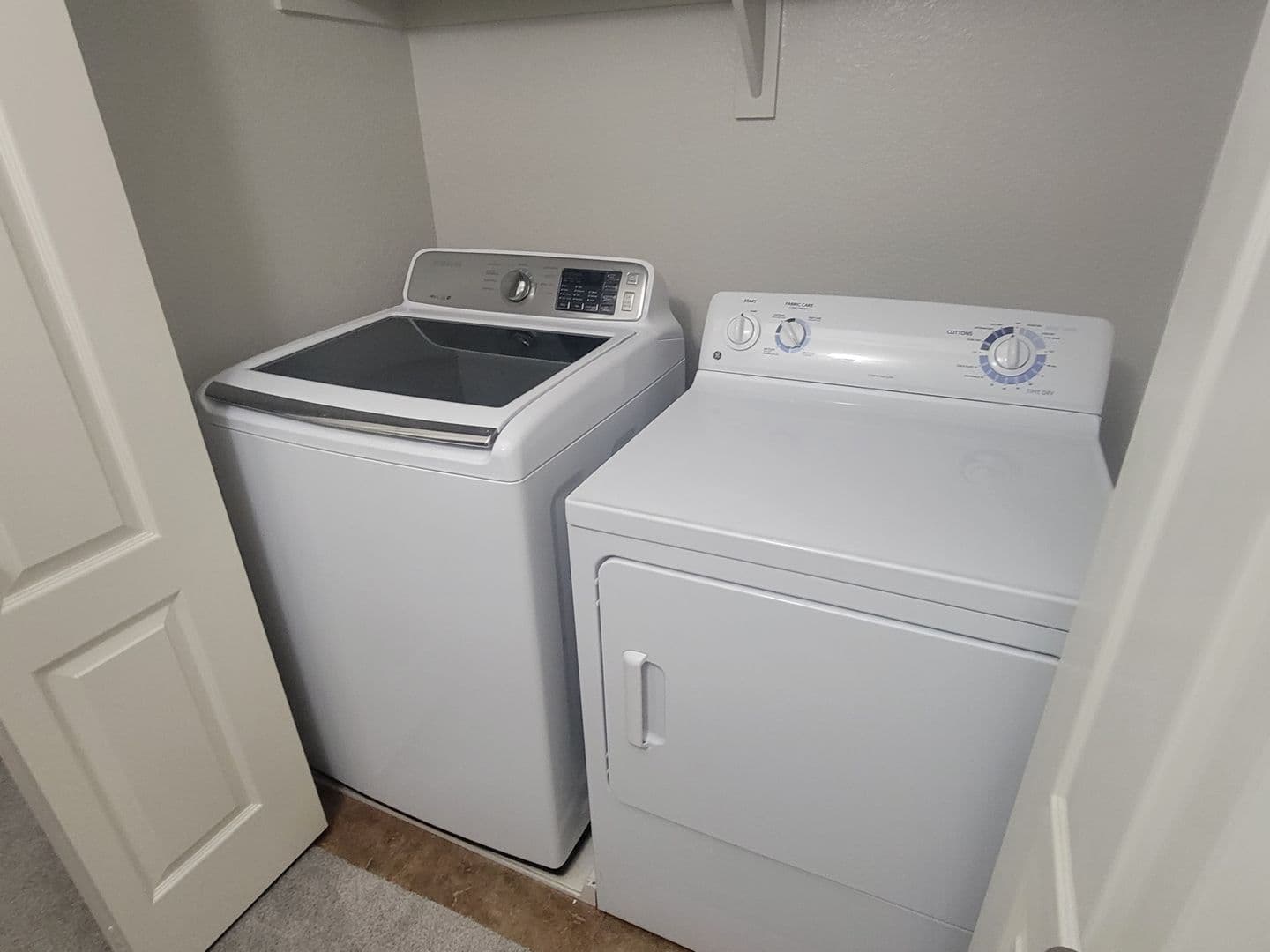 Chandler House: 900 S. 94th st #1134