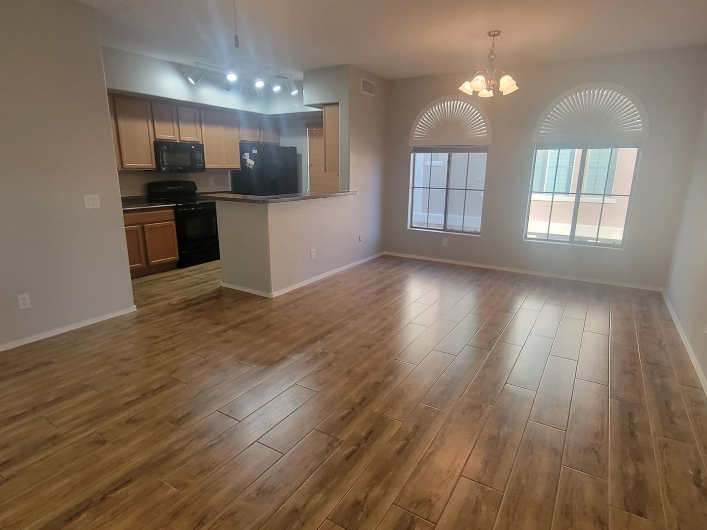 Chandler House: 900 S. 94th st #1134