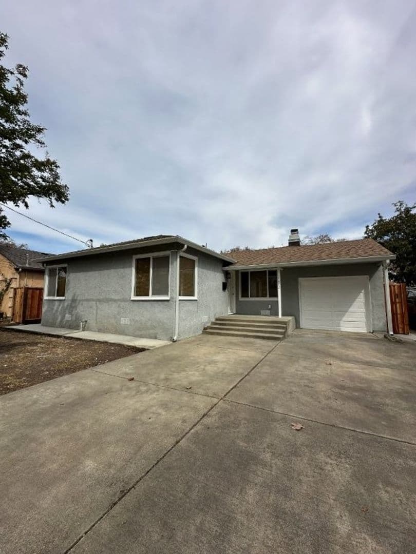 San Lorenzo House: 17472 Segundo