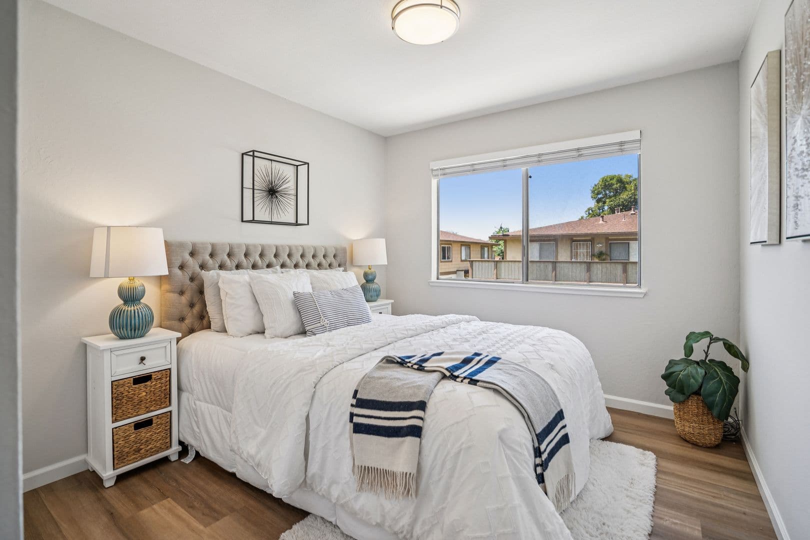 Union City House: 2297 Medallion Drive #4
