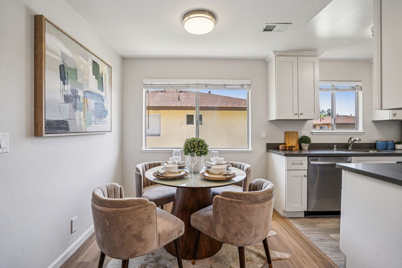 Union City House: 2297 Medallion Drive #4