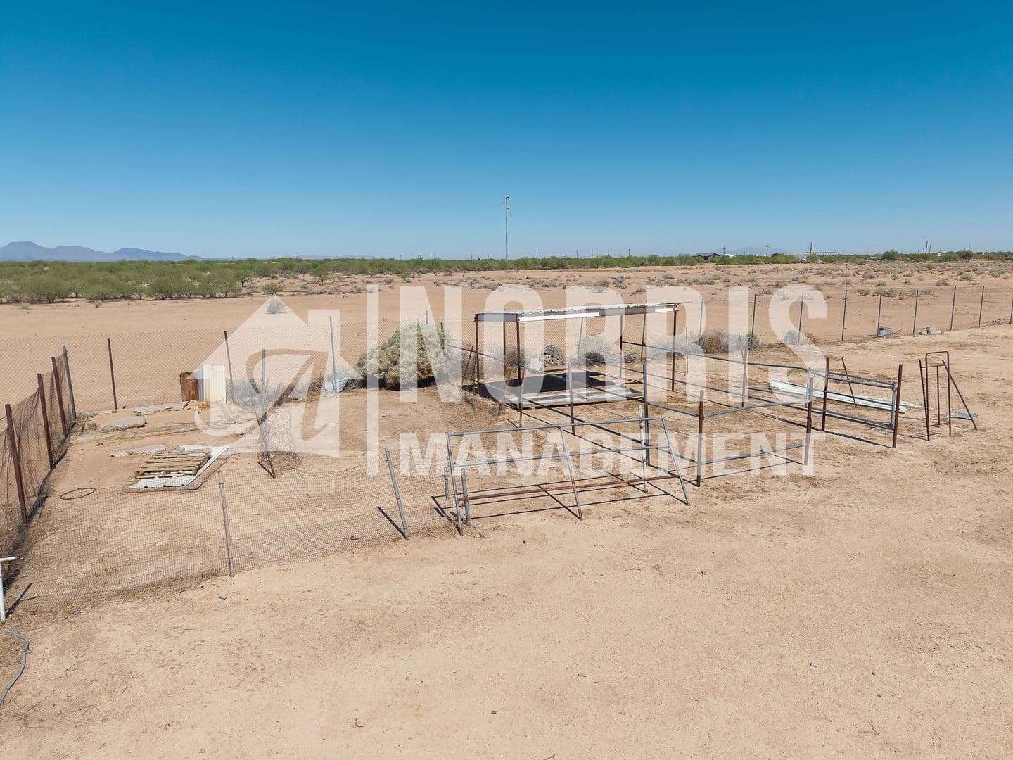 Casa Grande House: 9960 S Niehaus Rd