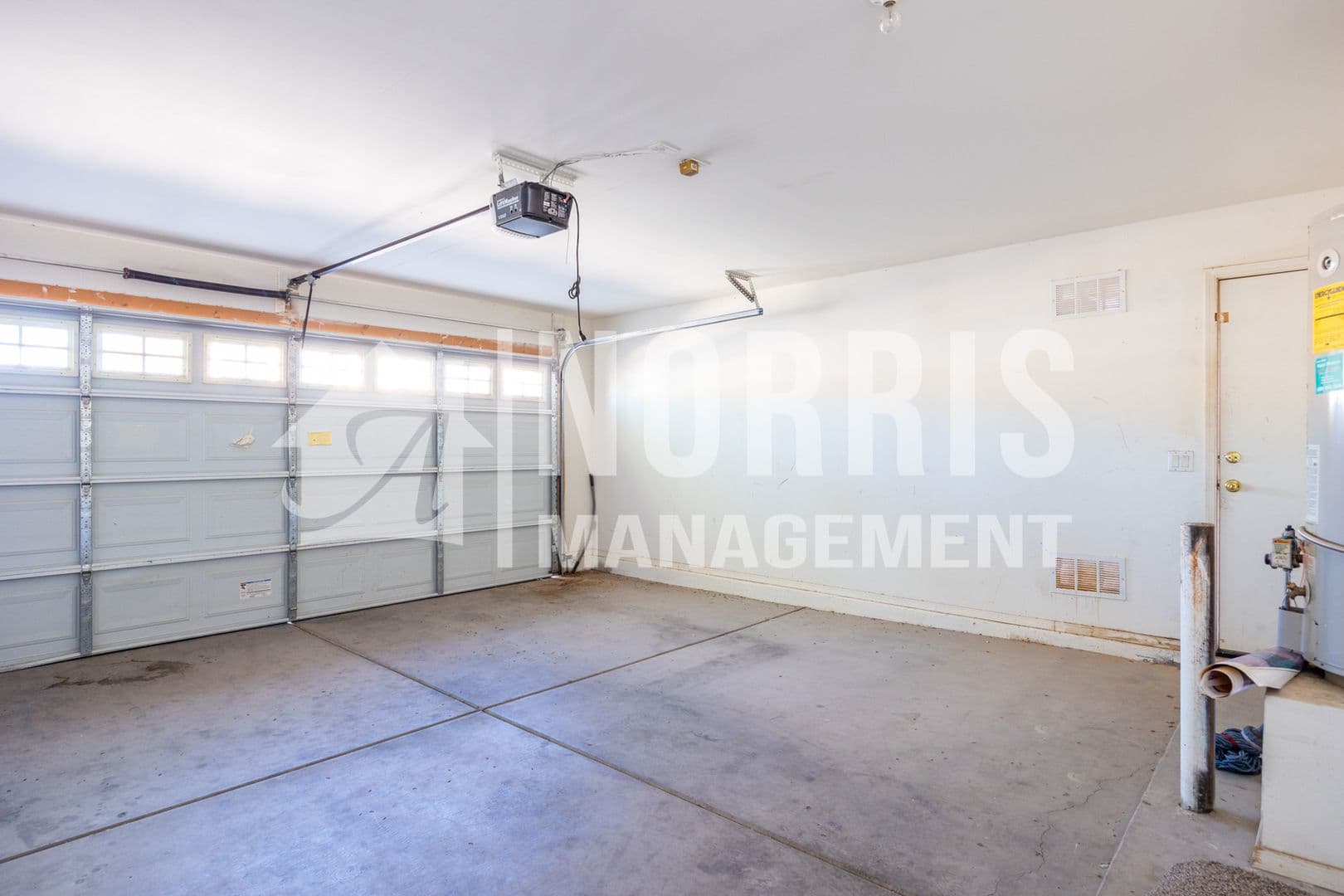 Maricopa House: 45679 W Tulip Ln