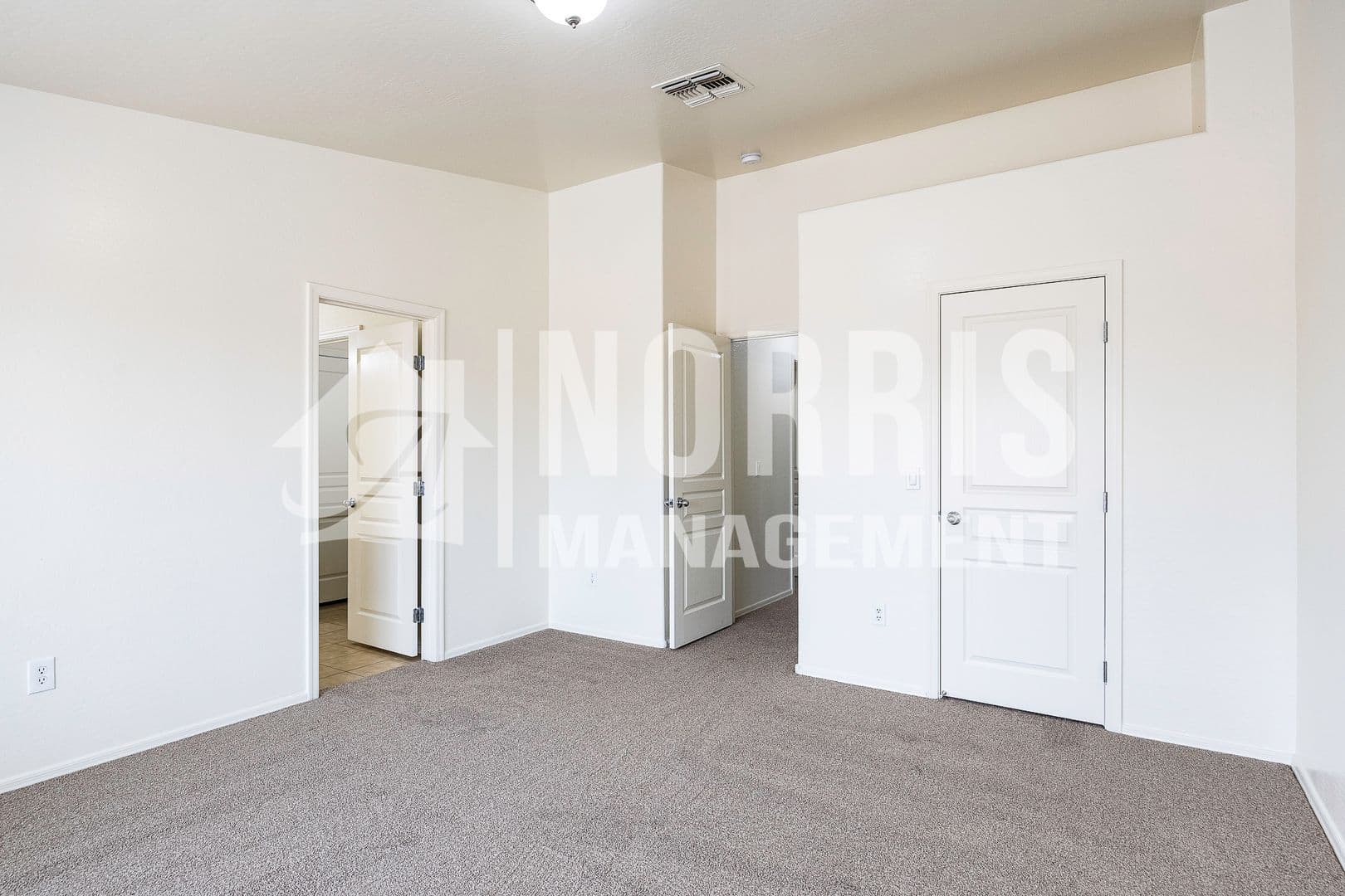Casa Grande House: 1033 W Nina Dr