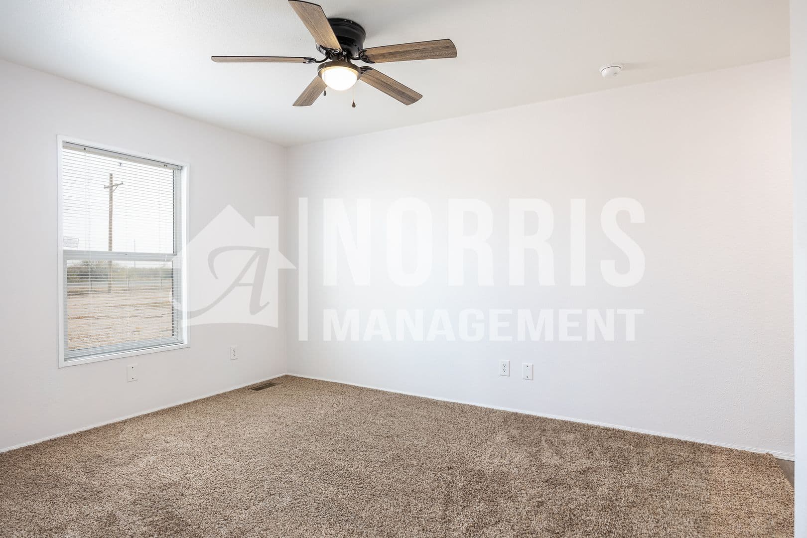 Casa Grande House: 17727 W Salvatore Ln