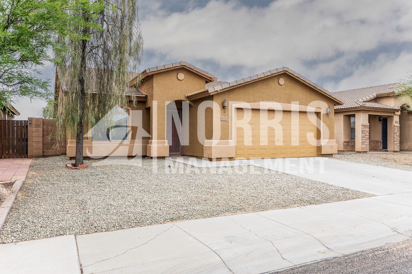 Casa Grande House: 1033 W Nina Dr