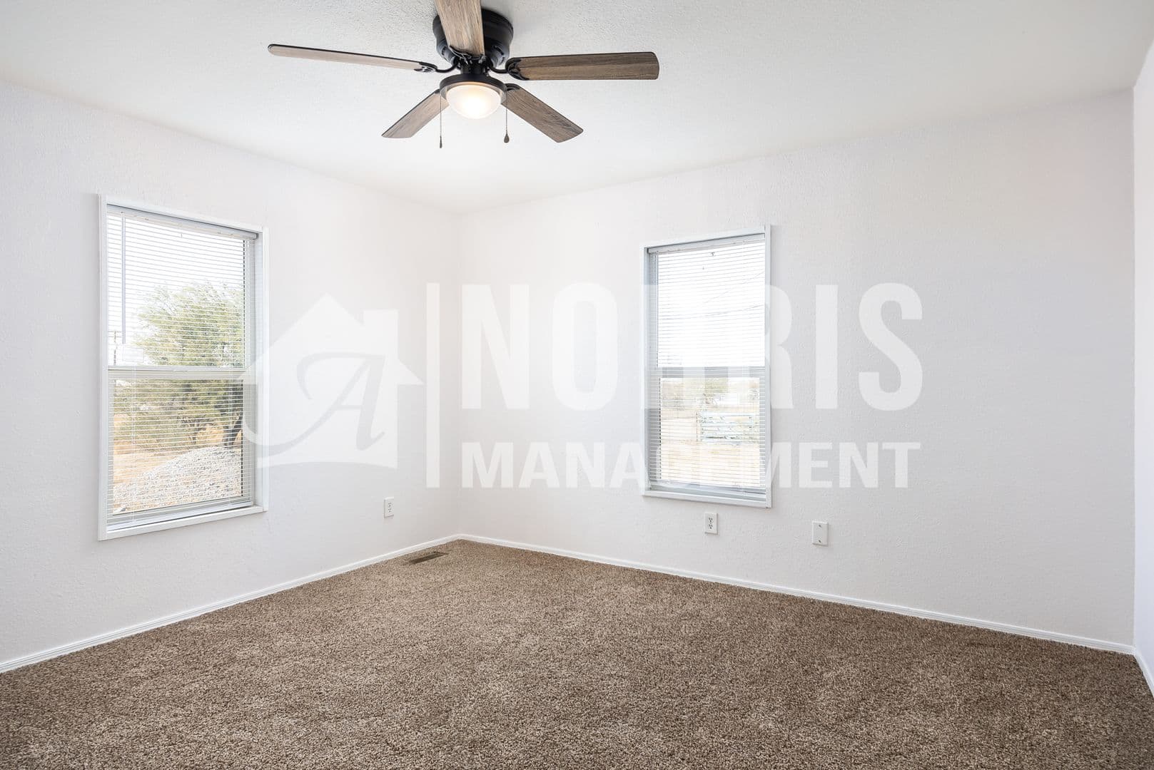 Casa Grande House: 17727 W Salvatore Ln