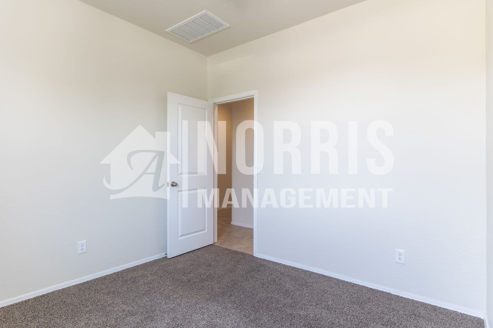 Casa Grande House: 1046 W Chimes Tower Dr