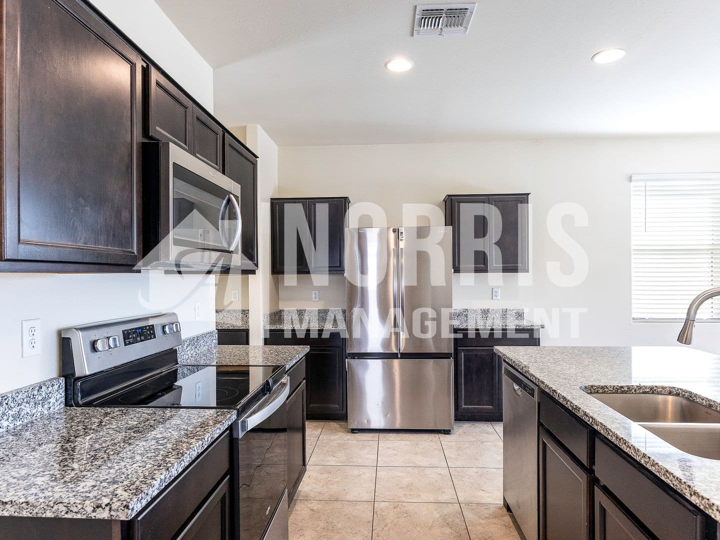 Casa Grande House: 1033 W Descanso Canyon Dr
