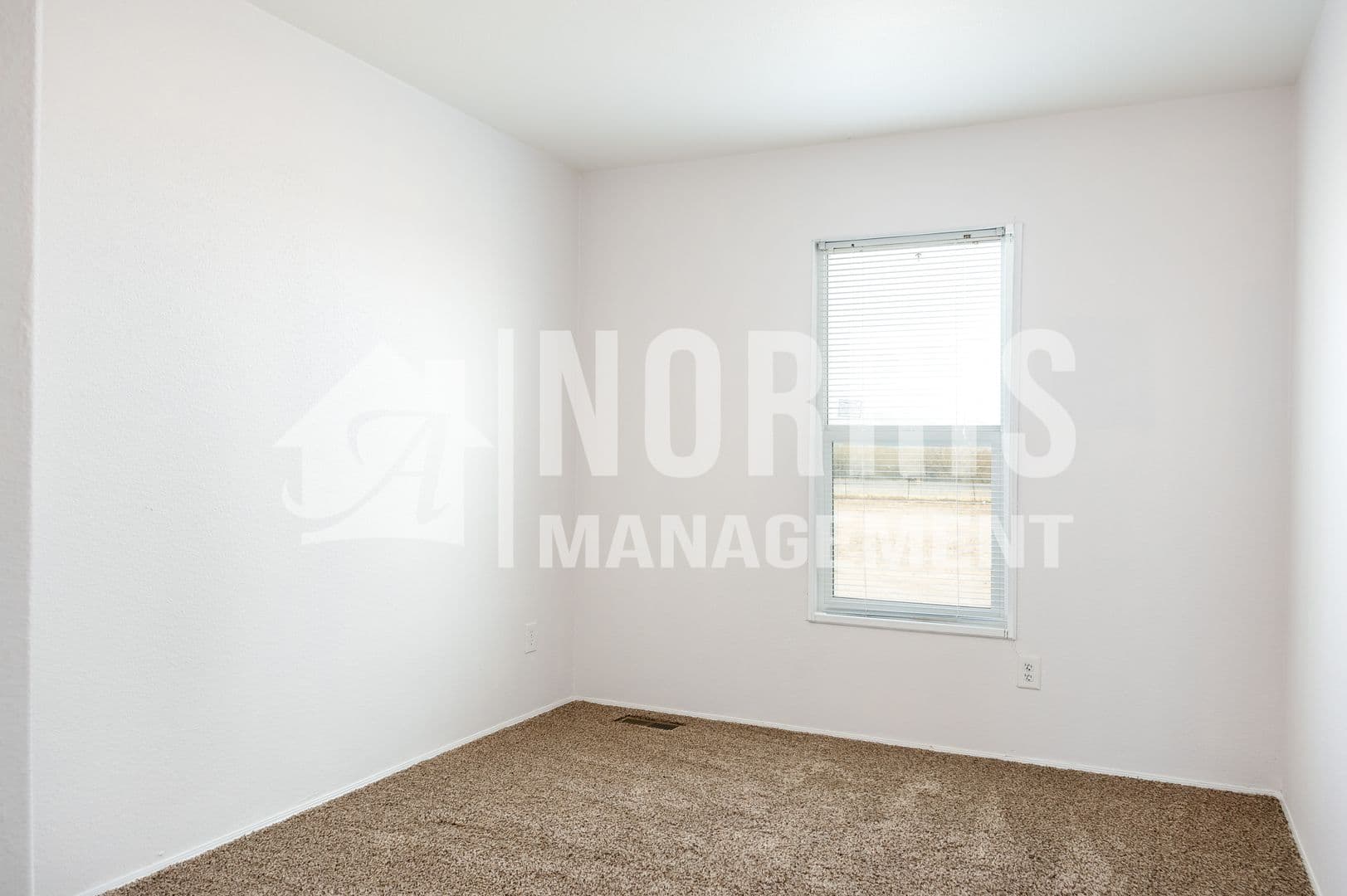 Casa Grande House: 17727 W Salvatore Ln