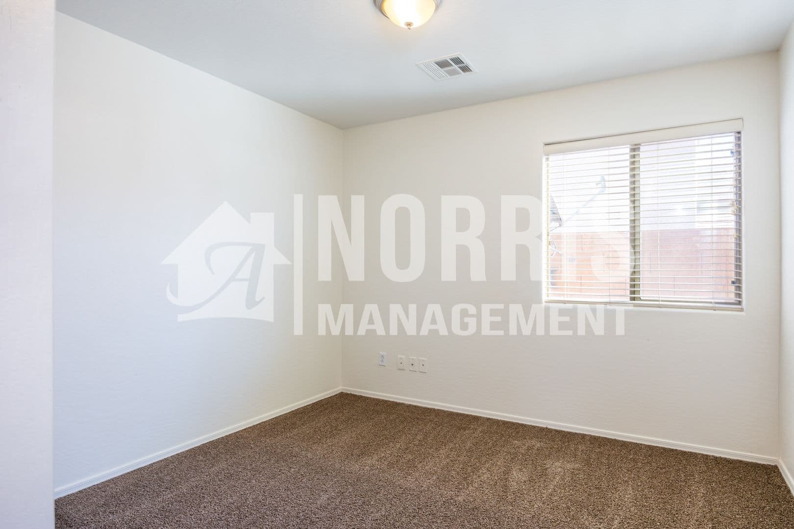 Maricopa House: 45679 W Tulip Ln