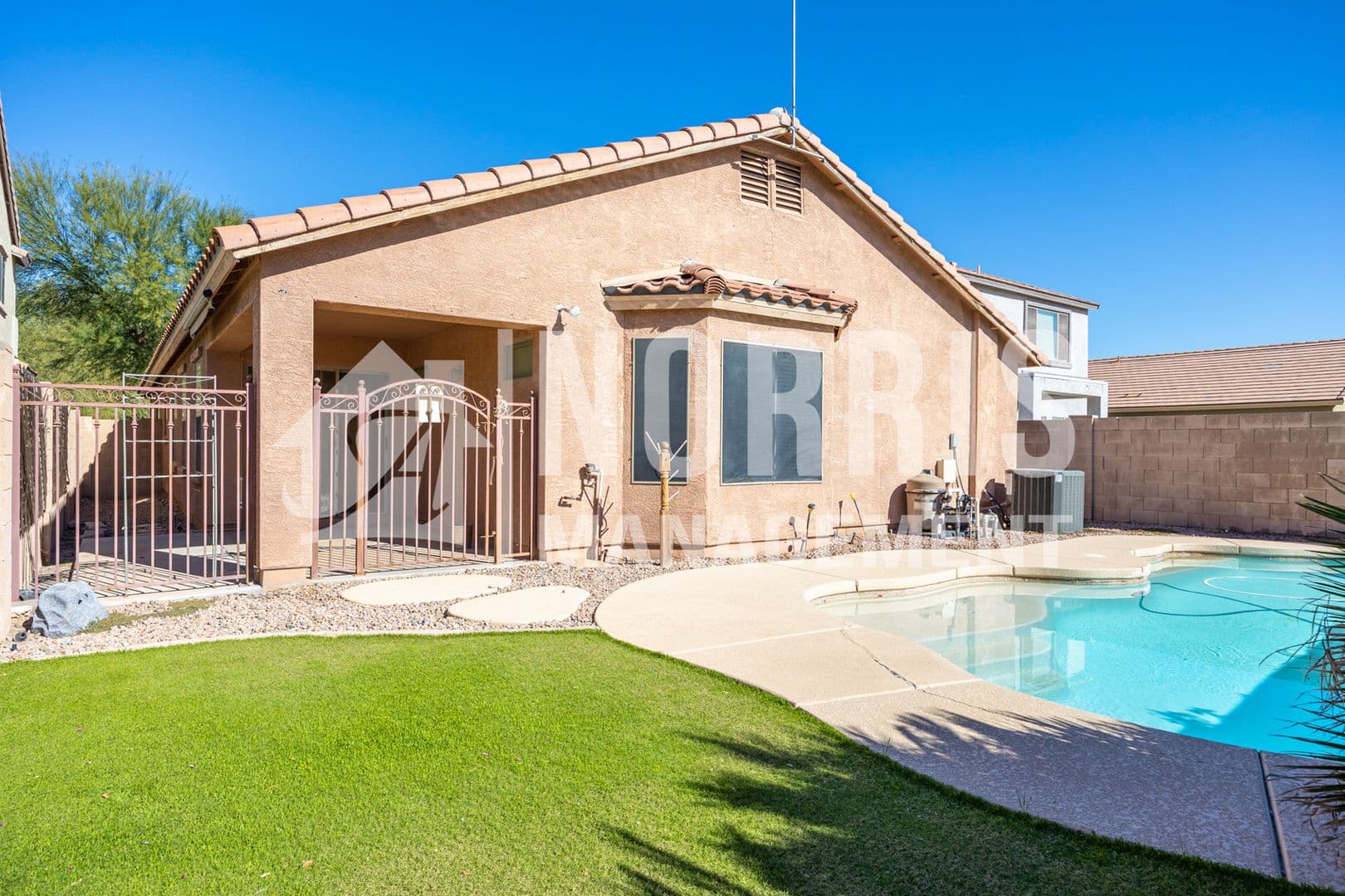 Maricopa House: 45679 W Tulip Ln