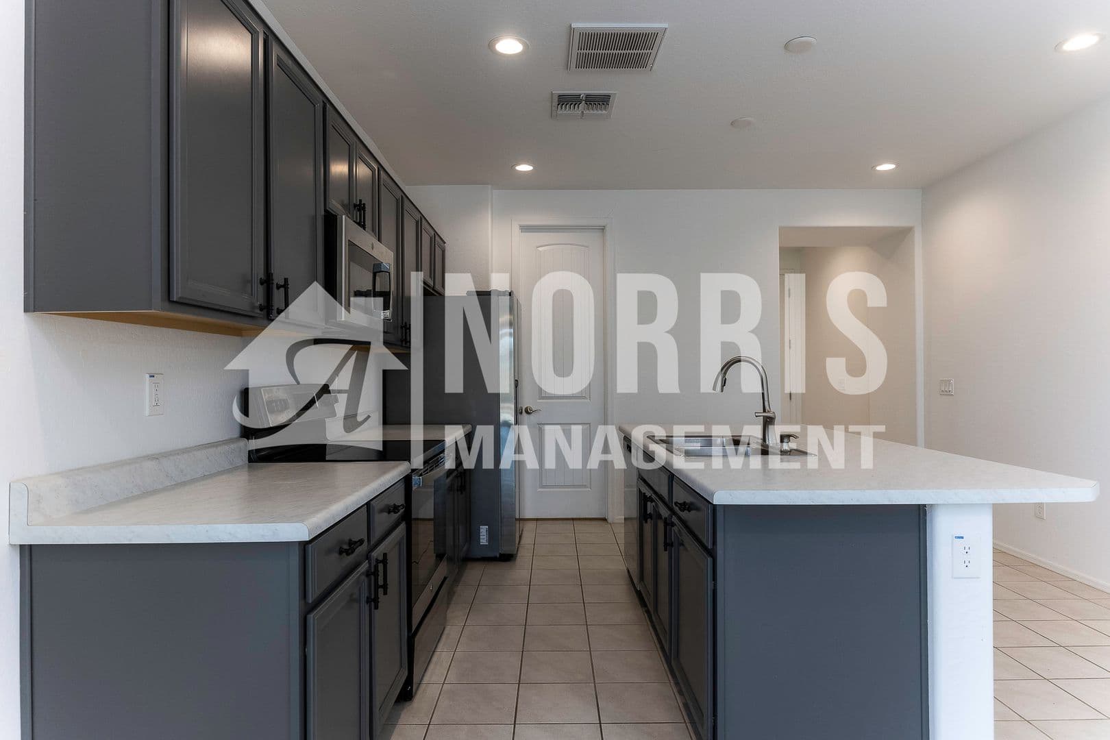 Casa Grande House: 1619 E Jerry Ct