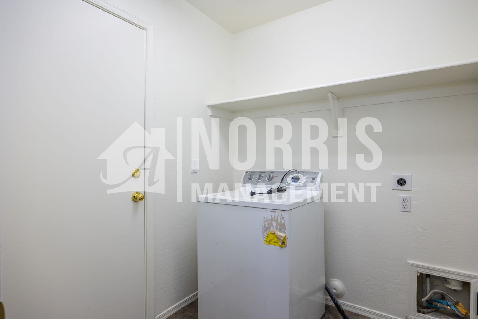 Maricopa House: 45679 W Tulip Ln