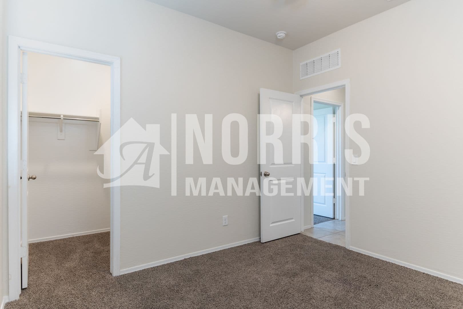 Casa Grande House: 1046 W Chimes Tower Dr