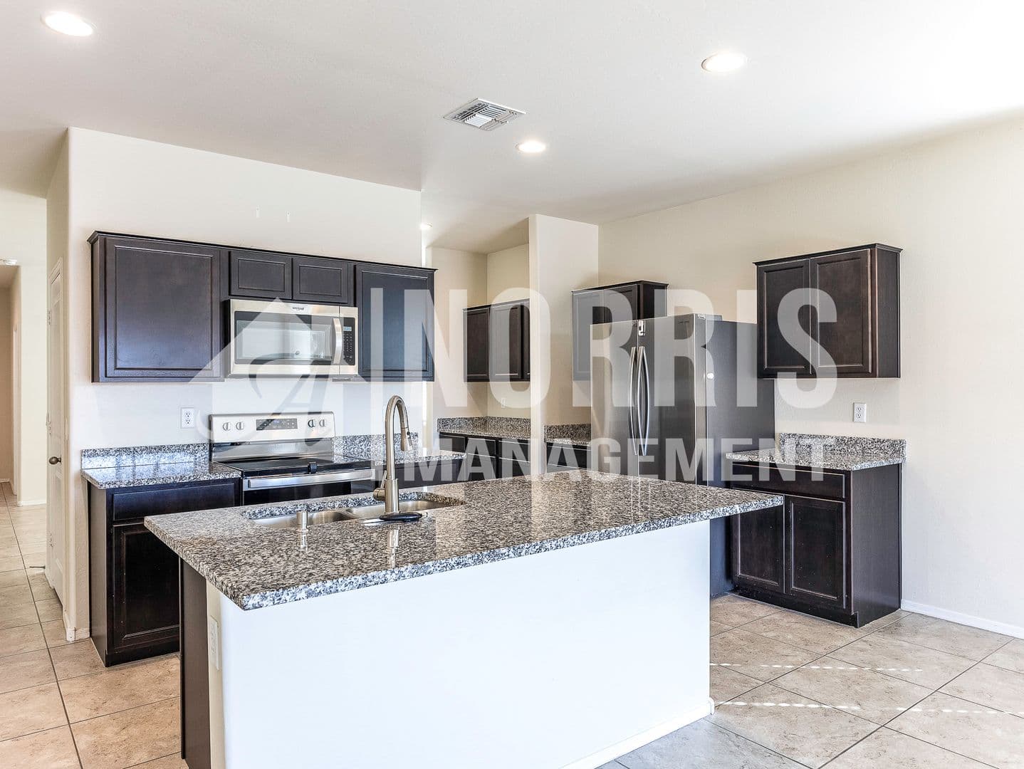 Casa Grande House: 1033 W Descanso Canyon Dr