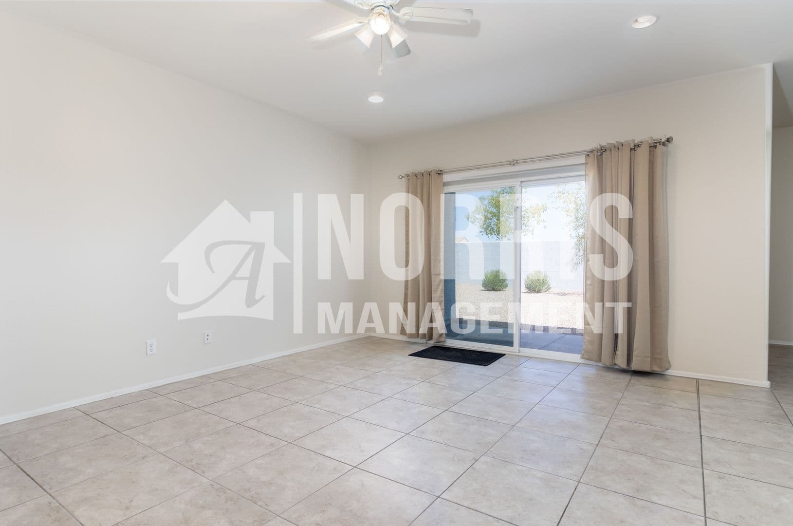 Casa Grande House: 1046 W Chimes Tower Dr