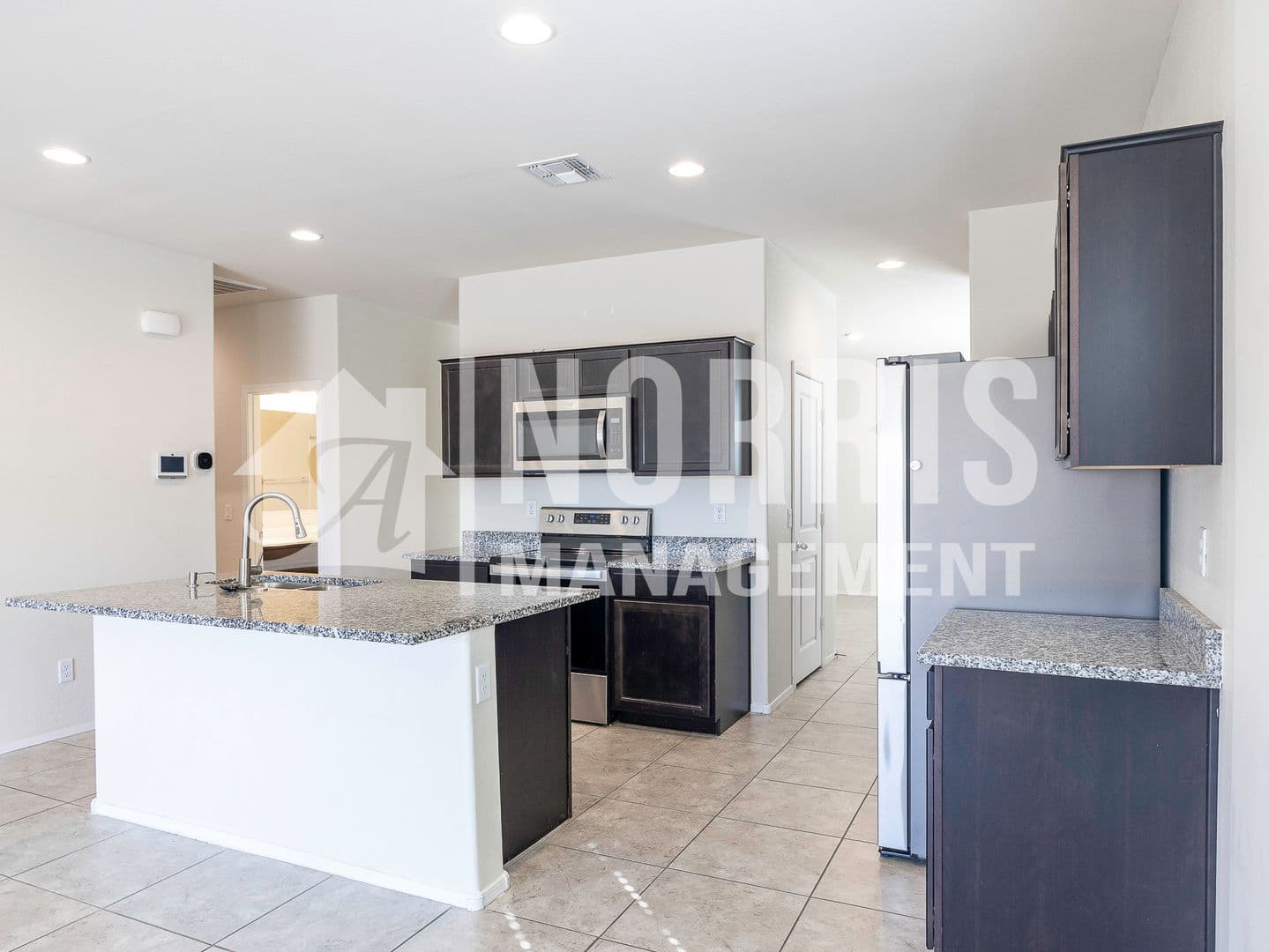 Casa Grande House: 1033 W Descanso Canyon Dr