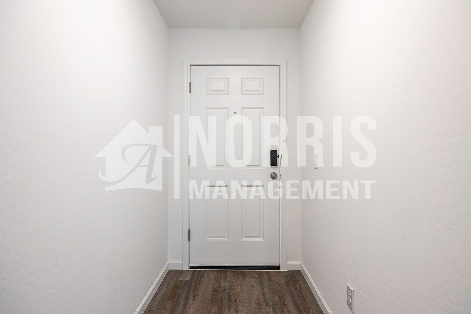 Casa Grande House: 1131 E Brookwood Dr
