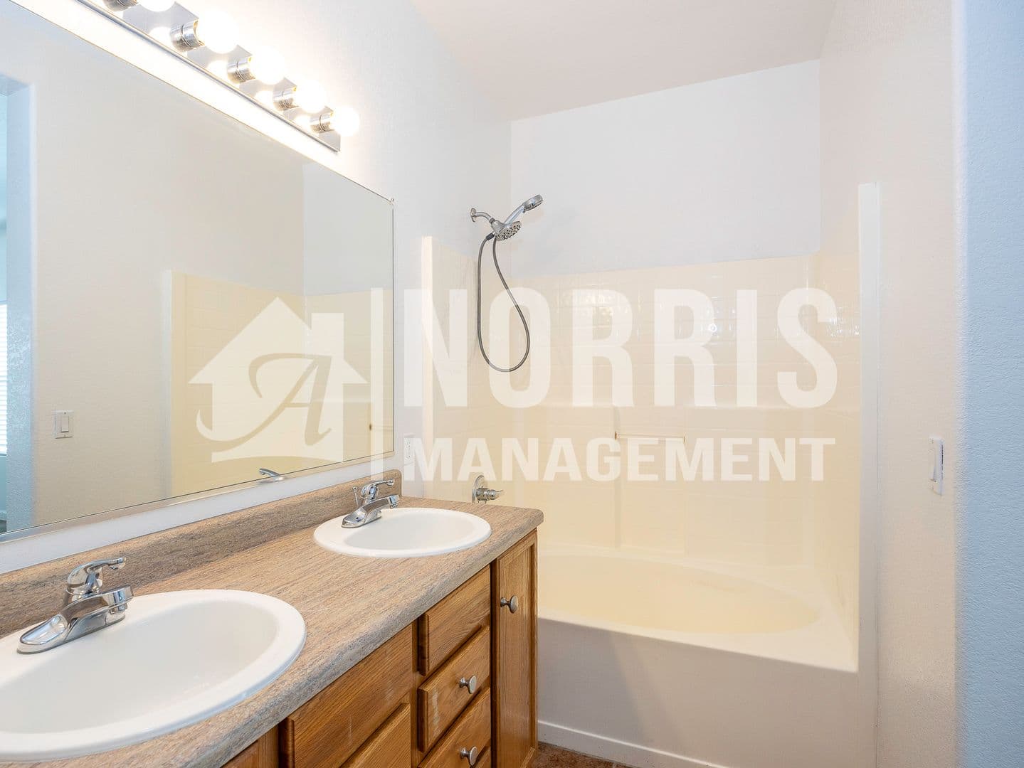 Casa Grande House: 641 W Jahns Ct