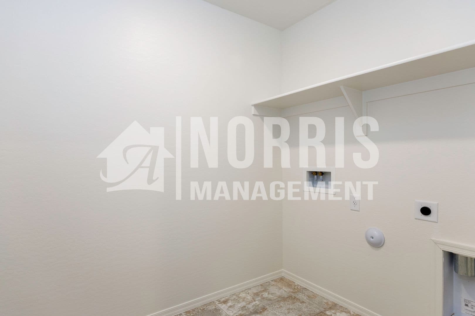 Casa Grande House: 1406 E Jaycie Dr