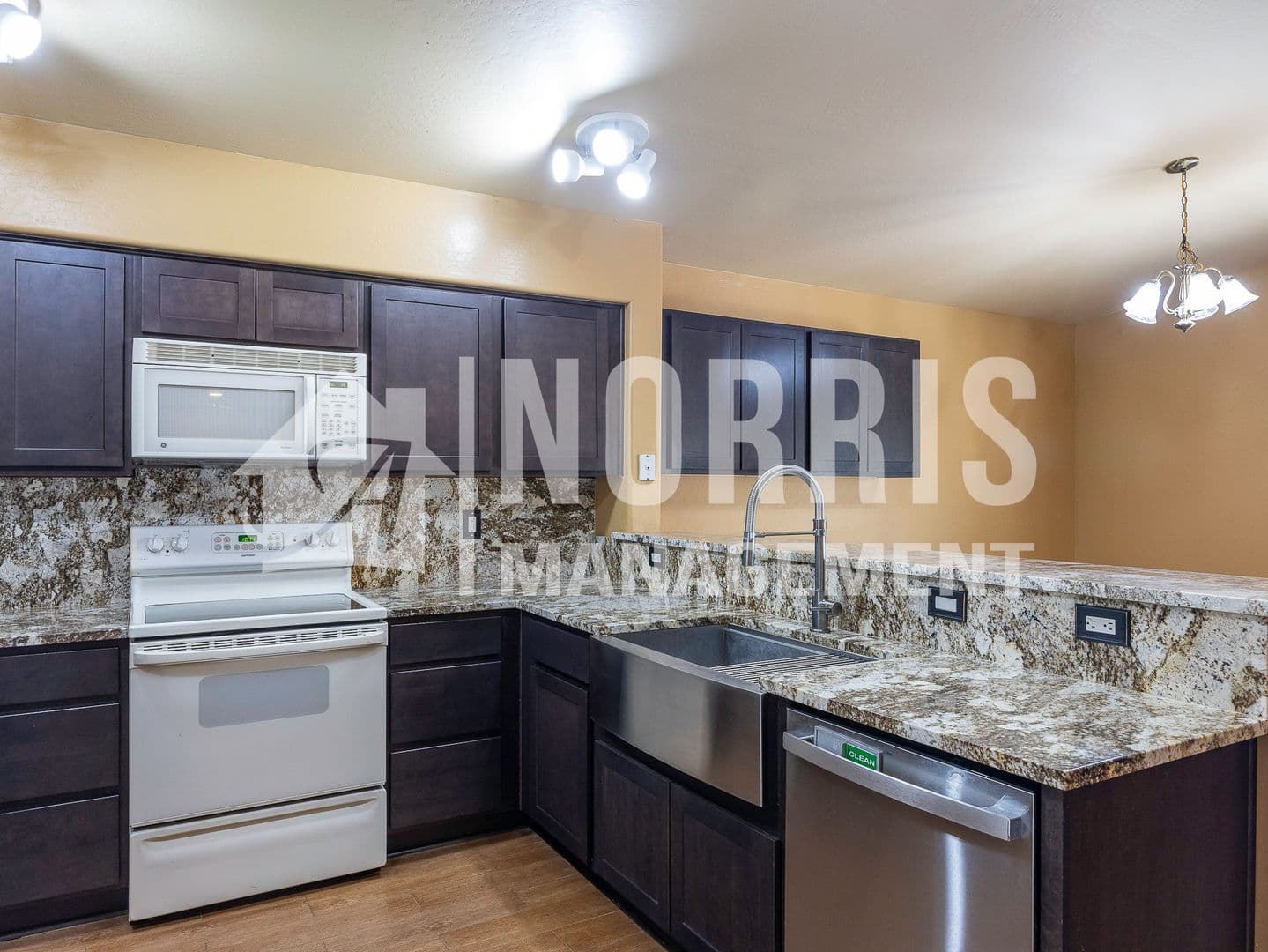 Arizona City House: 9051 W Raven Dr