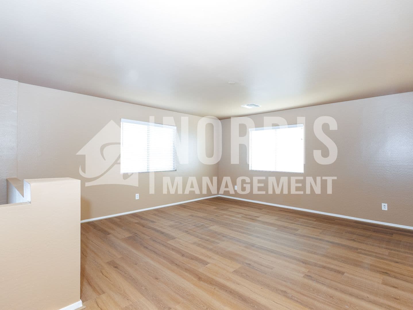 Coolidge House: 2143 W Broadway Ave