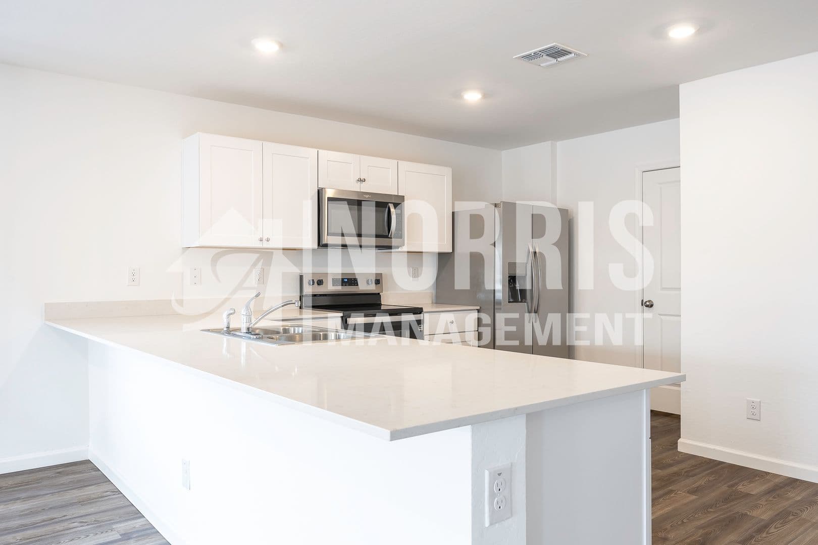 Casa Grande House: 1131 E Brookwood Dr