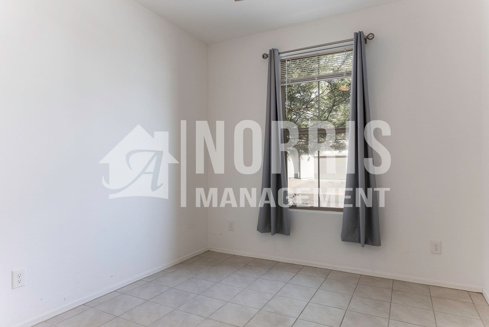 Casa Grande House: 1619 E Jerry Ct