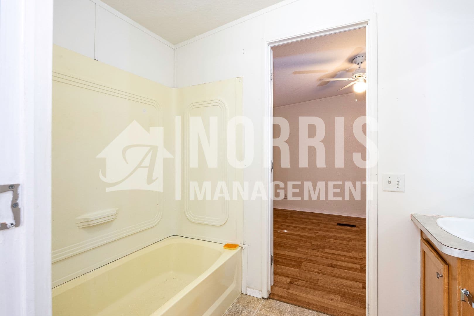 Casa Grande House: 9960 S Niehaus Rd