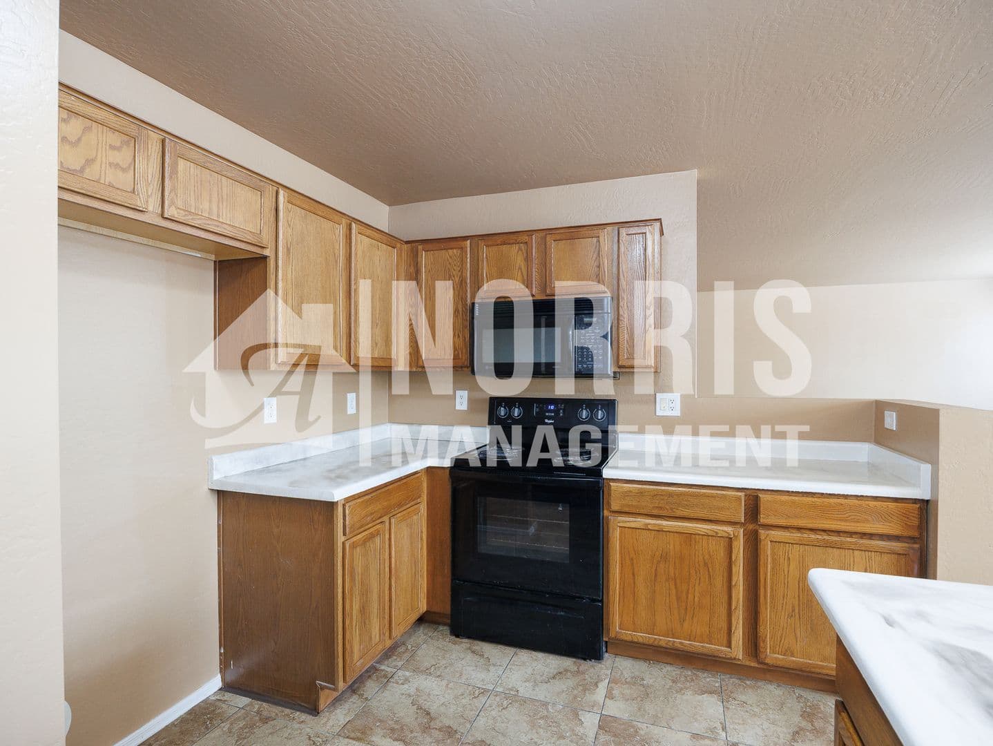 Coolidge House: 2143 W Broadway Ave