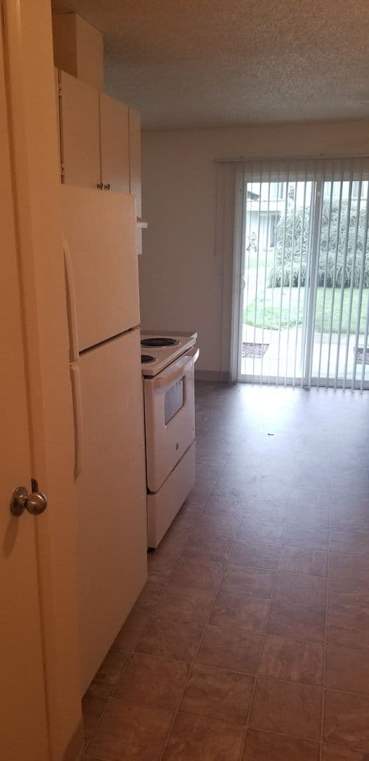 PORTLAND Apartment: 441 SE 111TH STREET