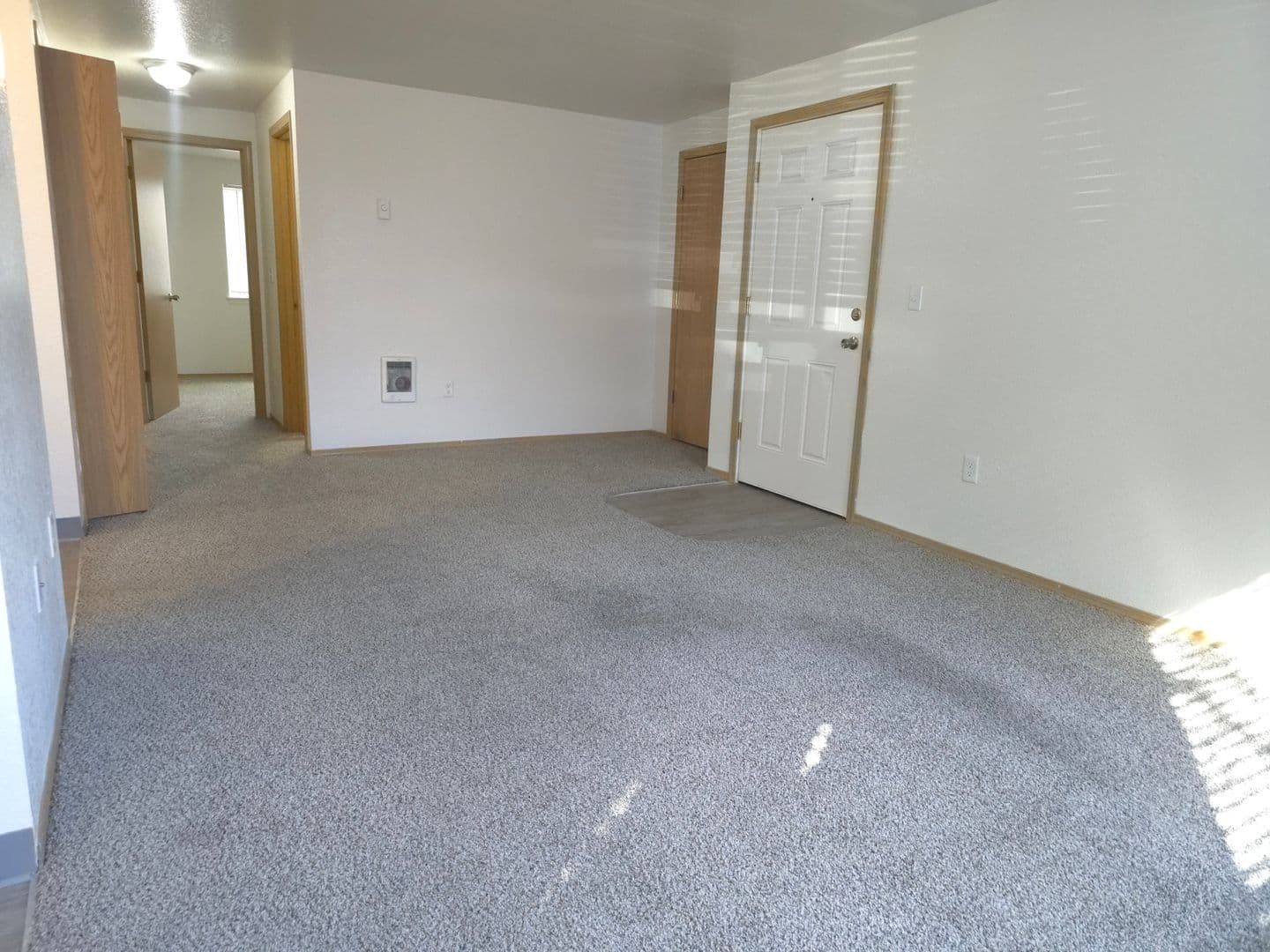 SALEM Apartment: 1304-1330 WALLACE RD. NW