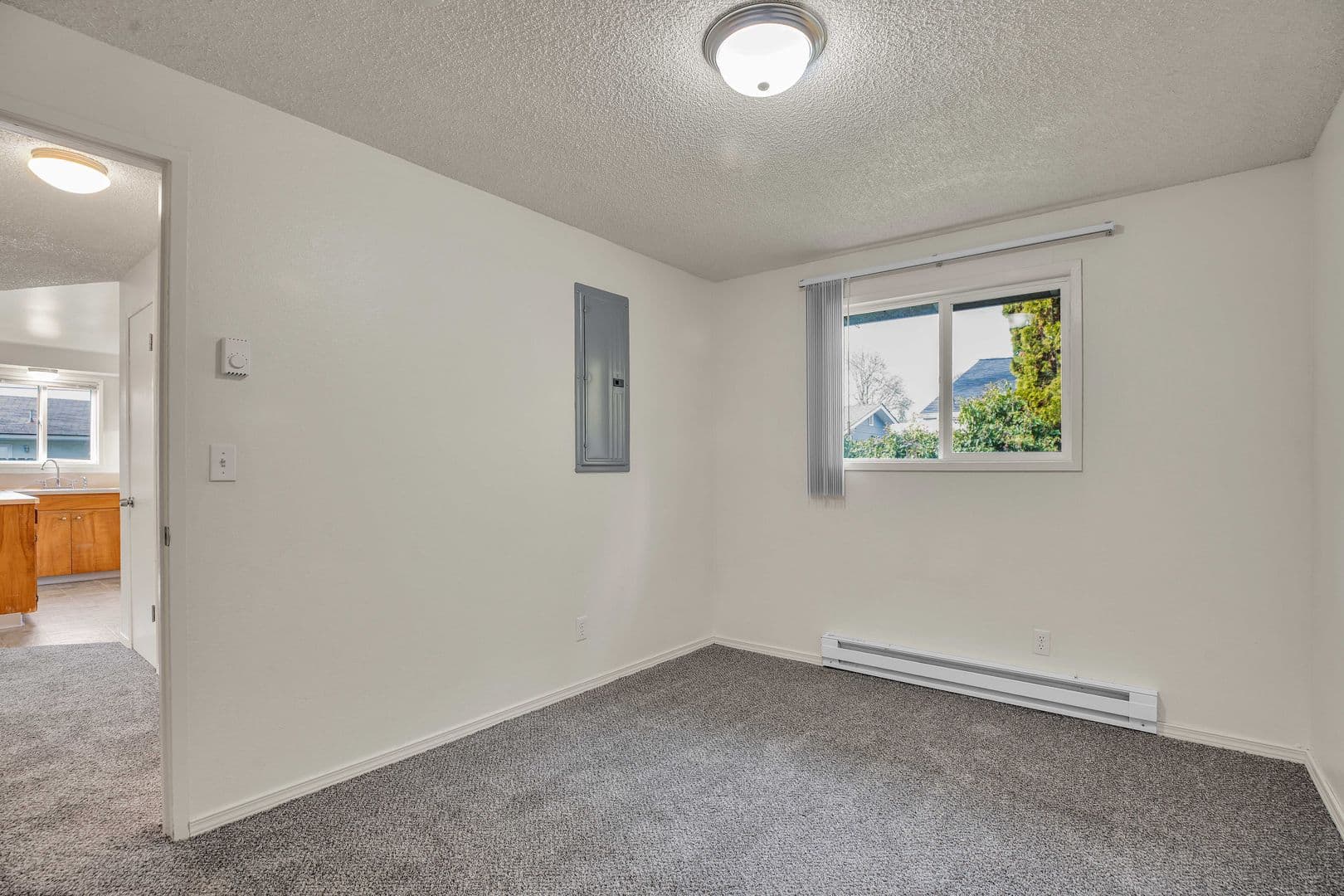 ALBANY Apartment: 1425-1525 TRACY COURT