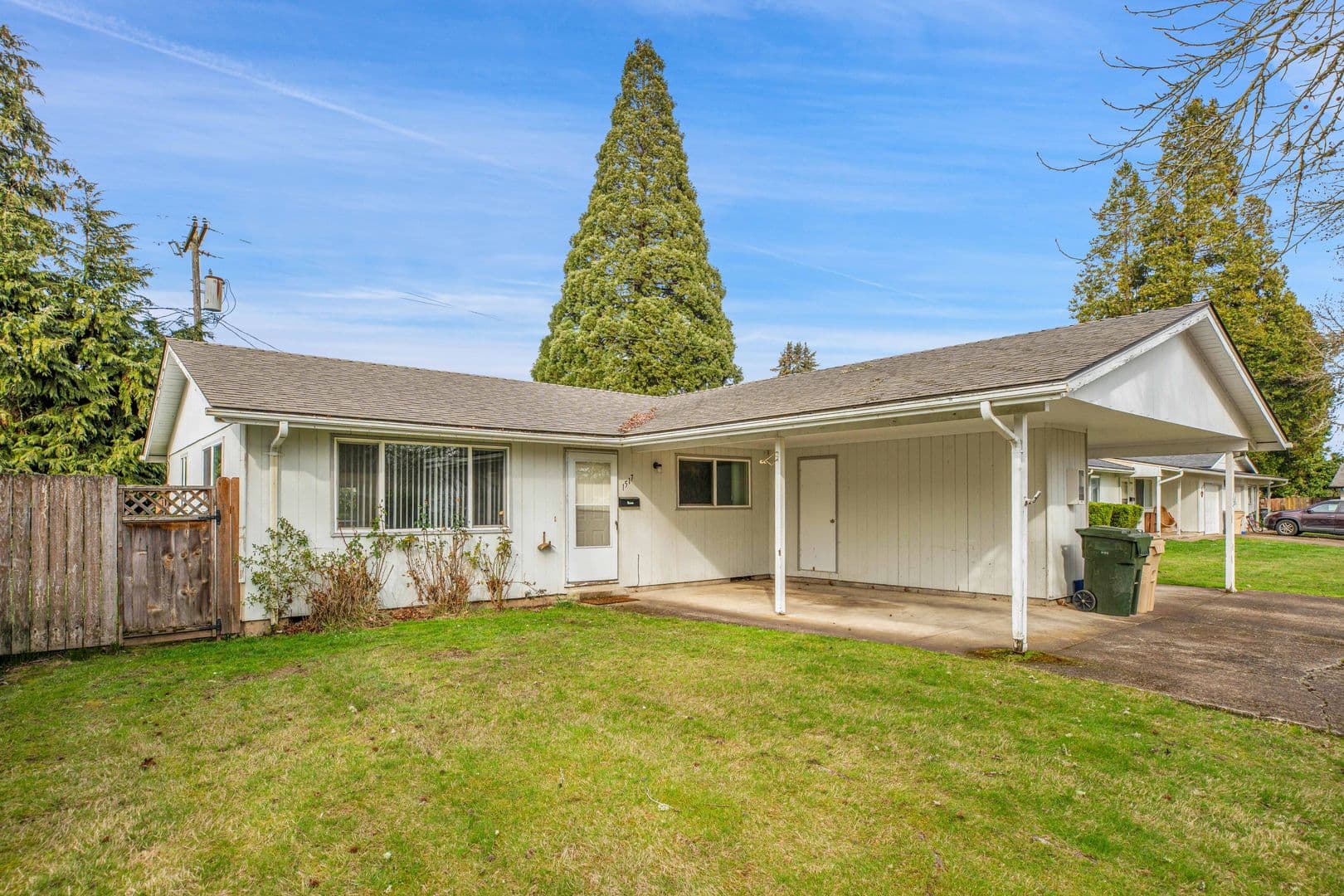 ALBANY Apartment: 1425-1525 TRACY COURT