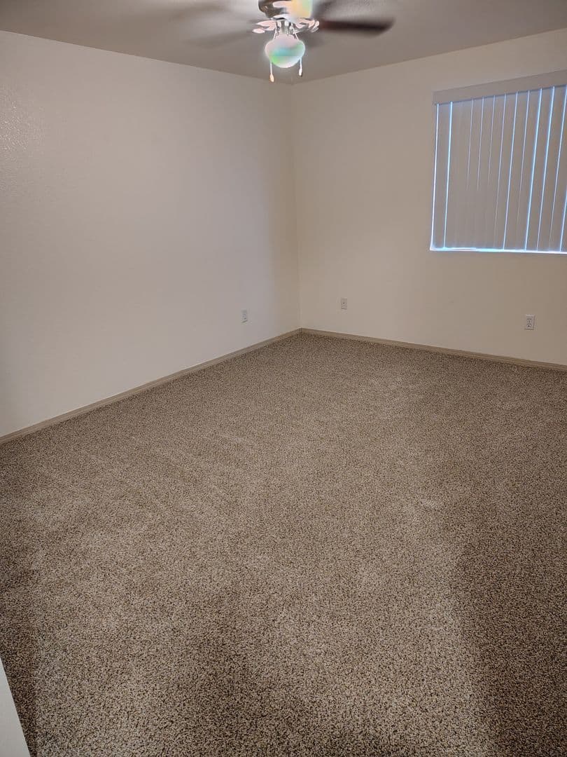 SALEM Apartment: 3211-3342 AUTUMN CHASE NE