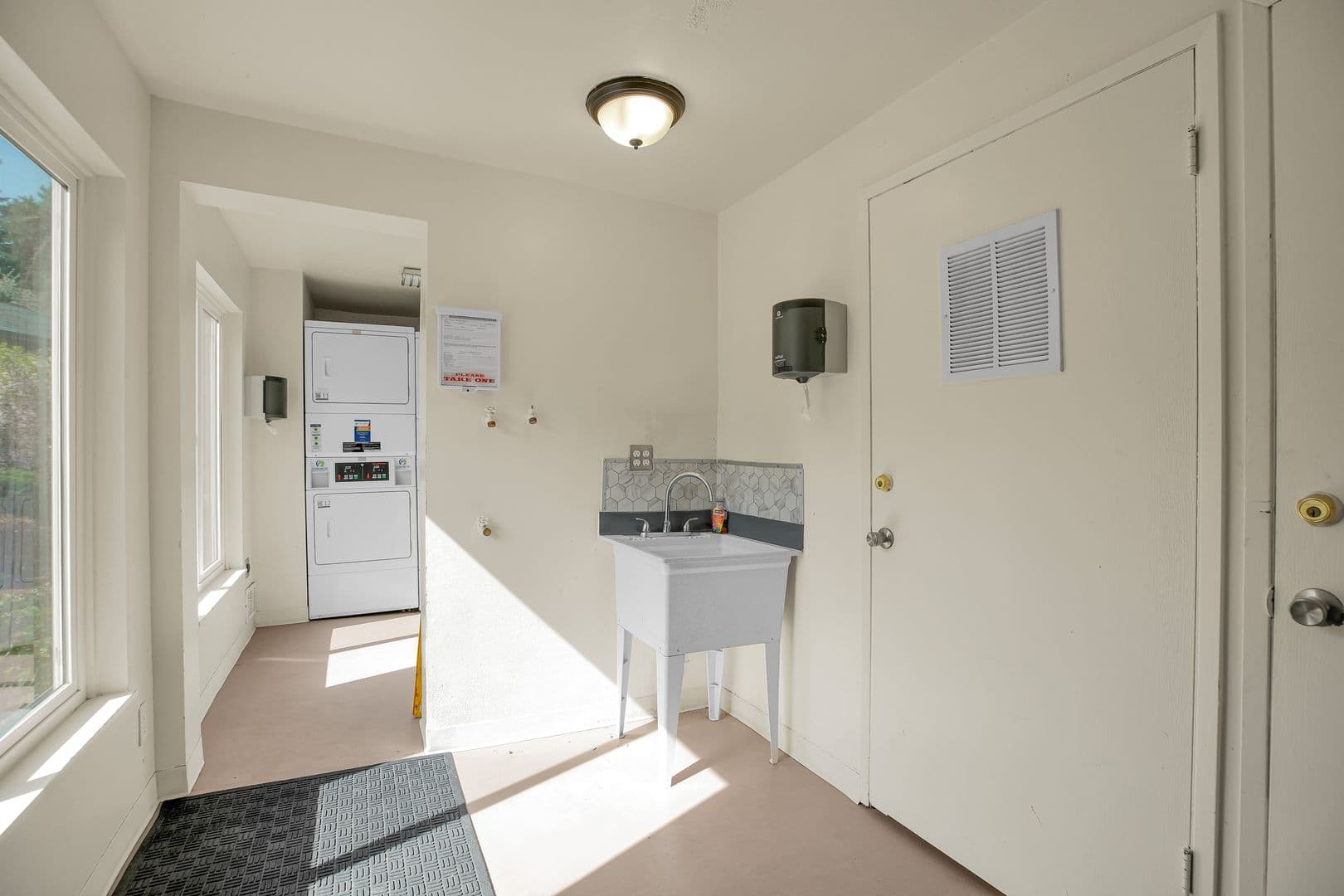 PORTLAND Apartment: 7740 SW 45TH