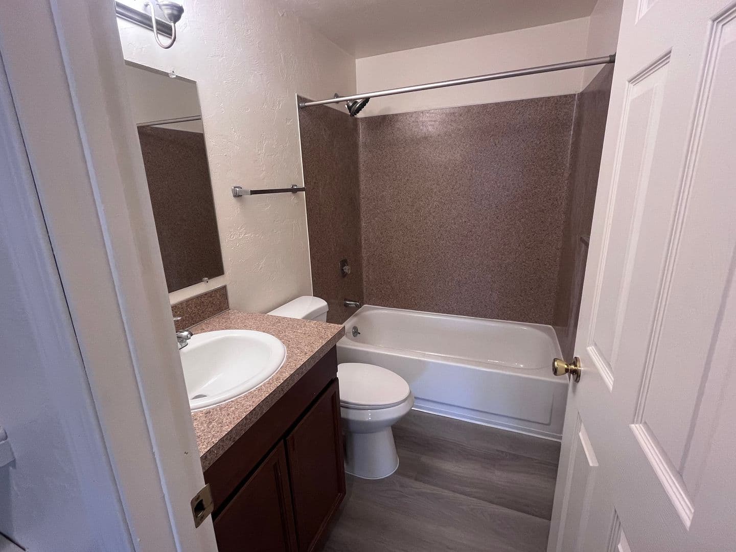 SALEM Apartment: 533 TAYBIN ROAD, NW