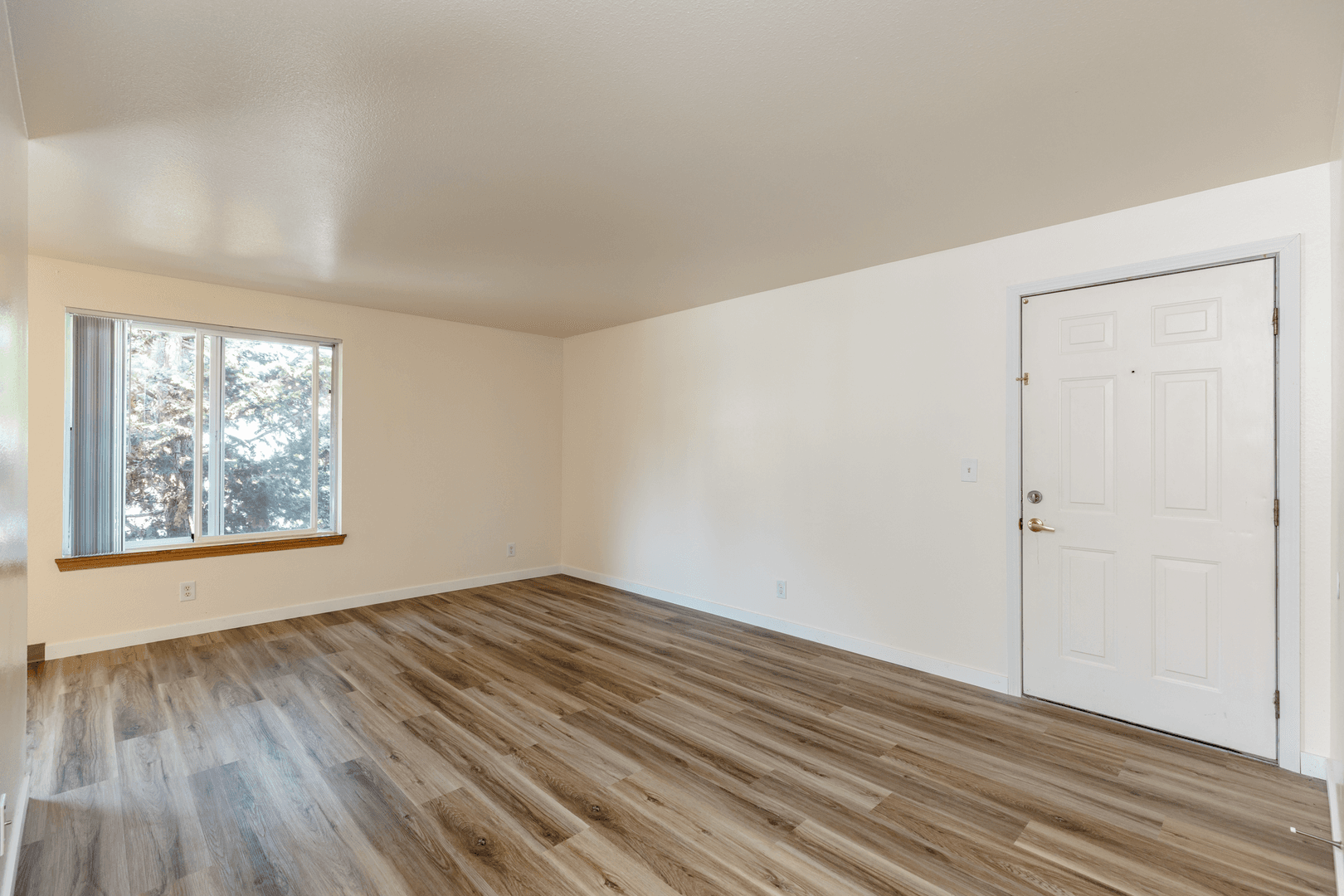 NEWBERG Apartment: 901 PECAN CT