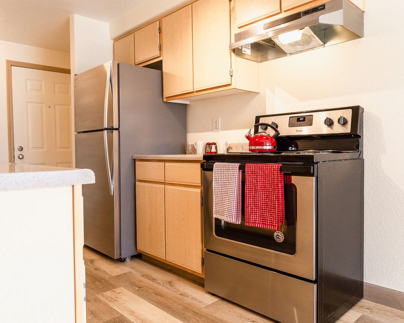 MILWAUKIE Apartment: 11615 SE FULLER ROAD