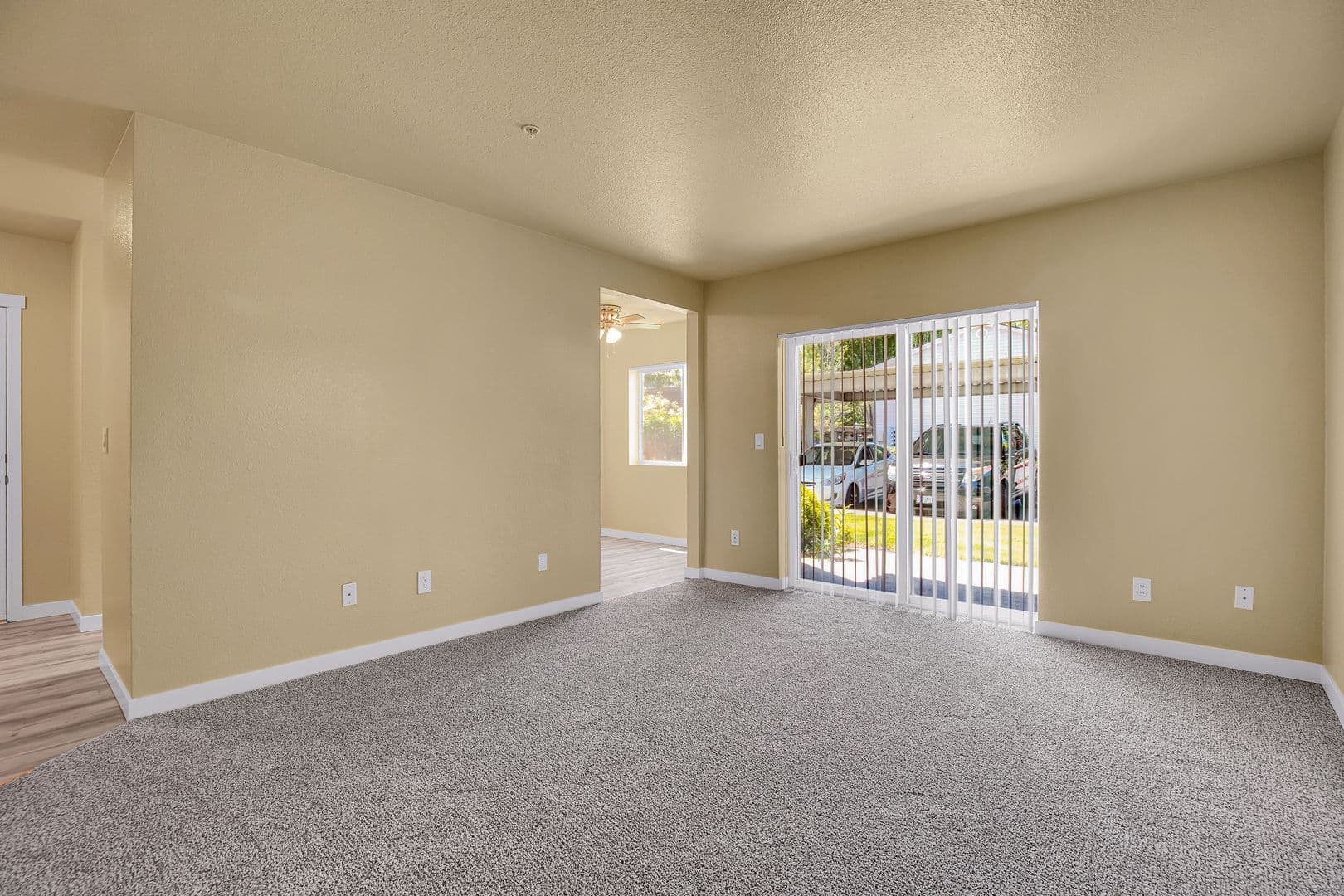 SALEM Apartment: 1194 BARNES ROAD, SE